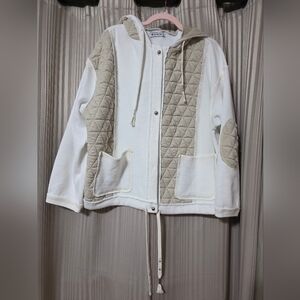Quilted Hooded Utility Jacket in Cream and White